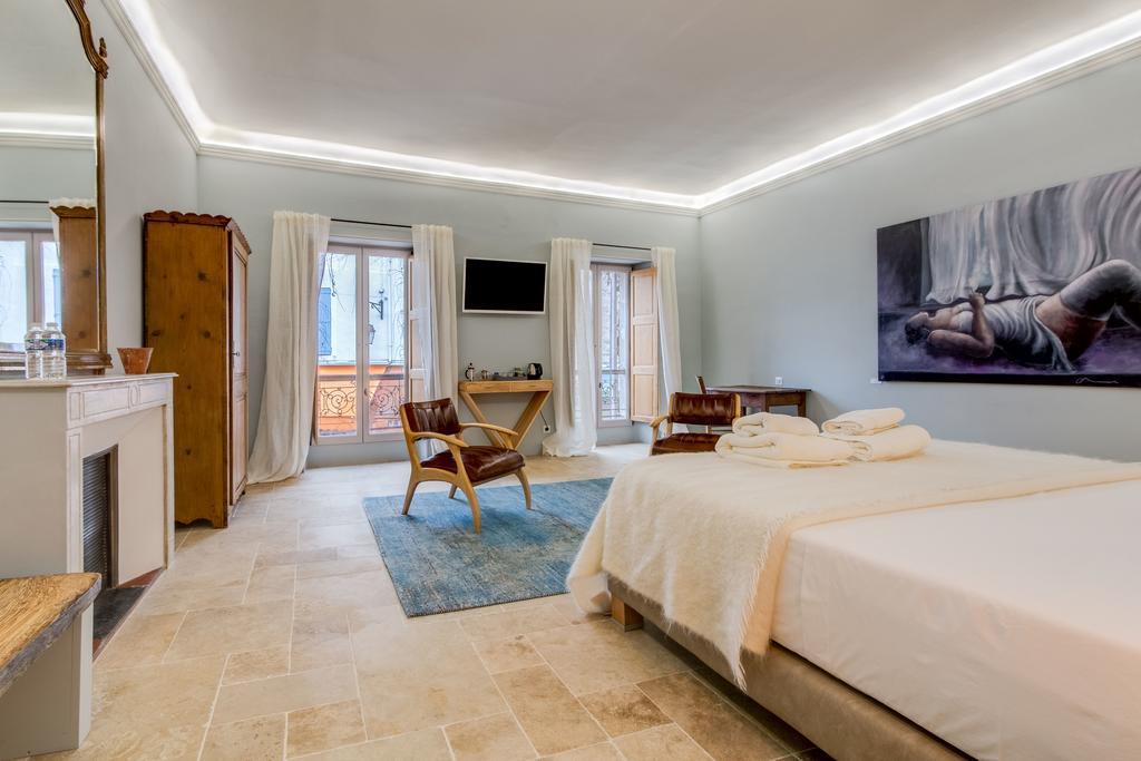 La Maison De La Place Lourmarin Εξωτερικό φωτογραφία