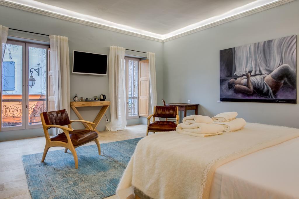 La Maison De La Place Lourmarin Εξωτερικό φωτογραφία