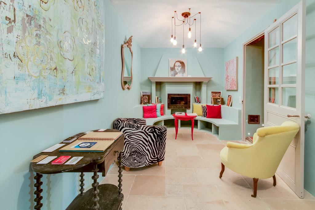 La Maison De La Place Lourmarin Εξωτερικό φωτογραφία