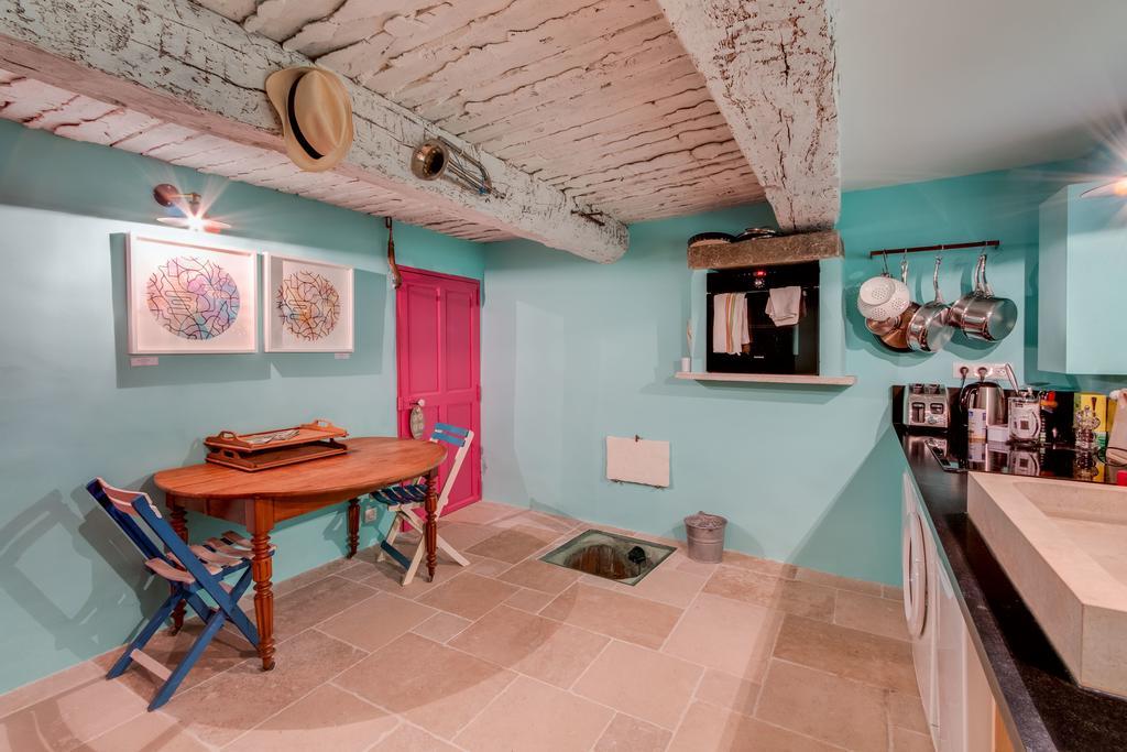 La Maison De La Place Lourmarin Εξωτερικό φωτογραφία