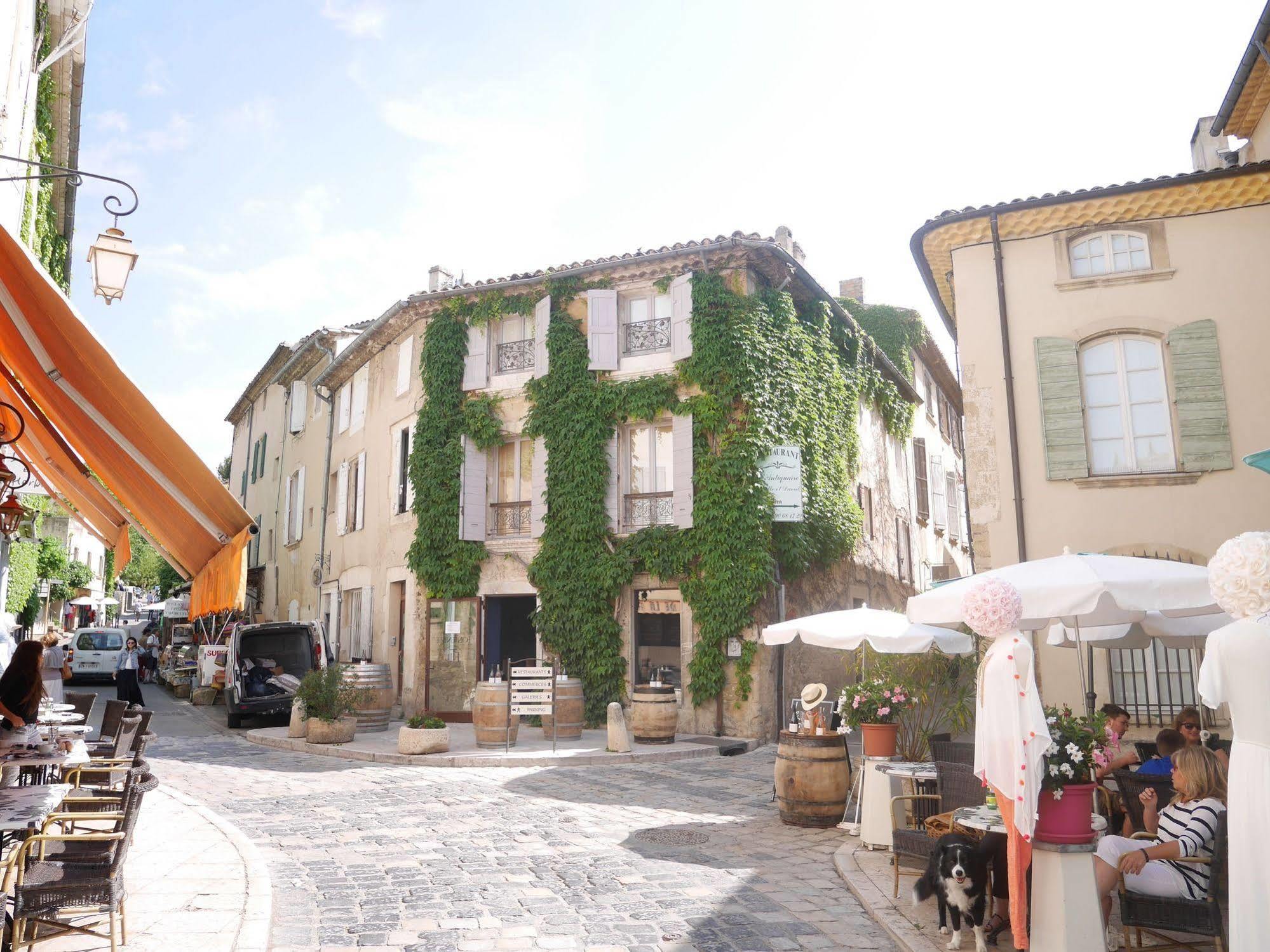 La Maison De La Place Lourmarin Εξωτερικό φωτογραφία