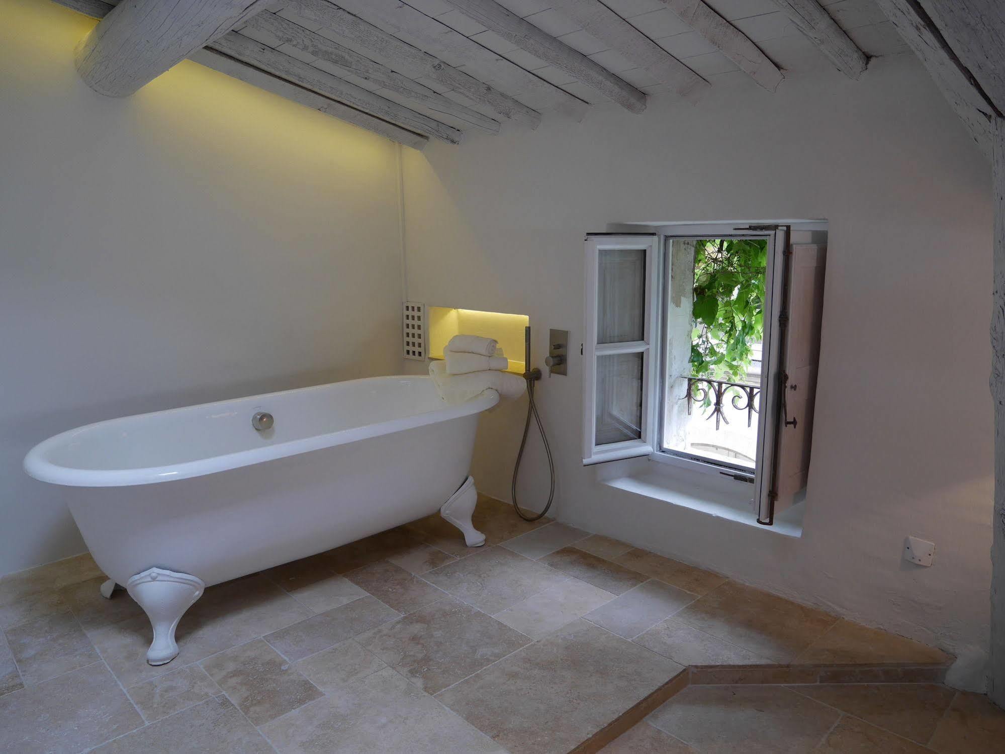 La Maison De La Place Lourmarin Εξωτερικό φωτογραφία