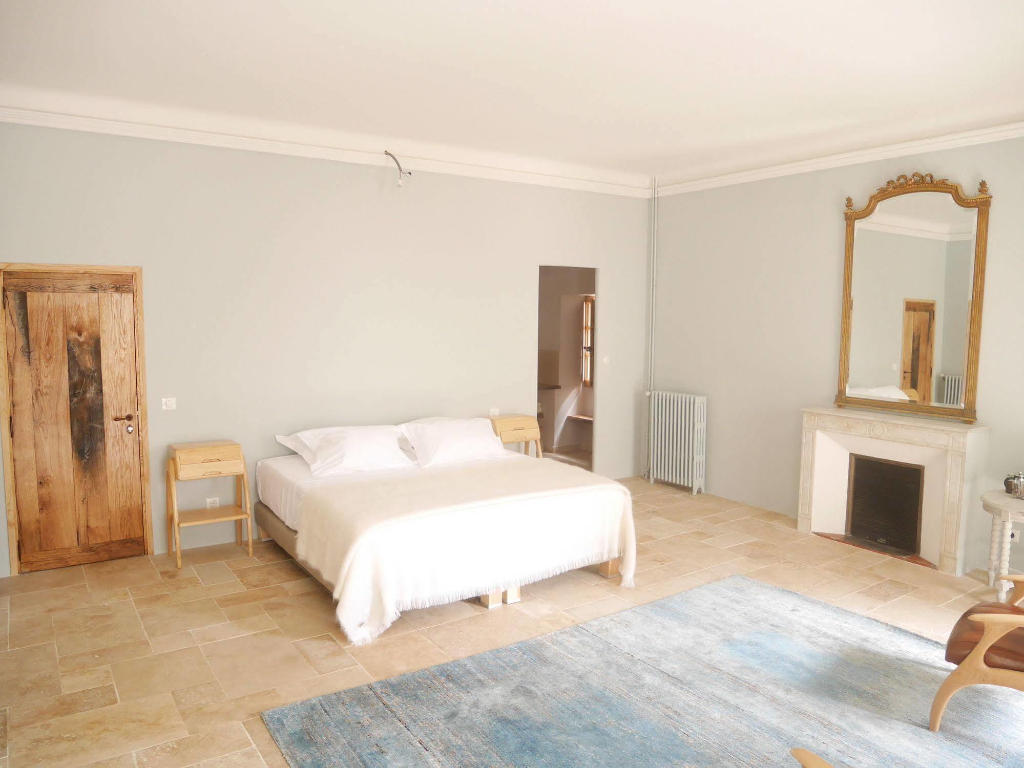 La Maison De La Place Lourmarin Εξωτερικό φωτογραφία